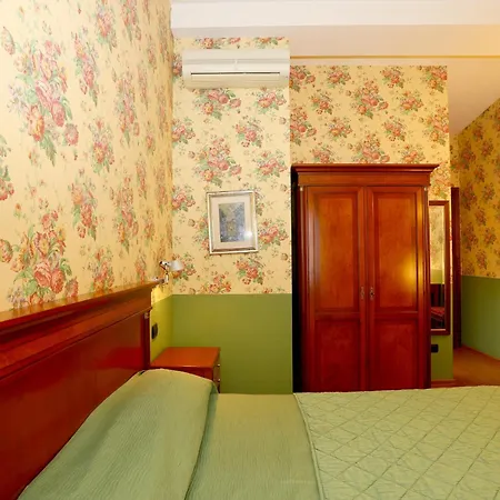 Stella D'oro 3* Соранья