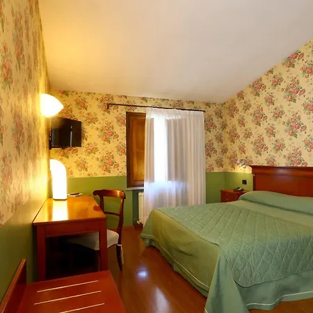 Stella D'oro 3* Soragna